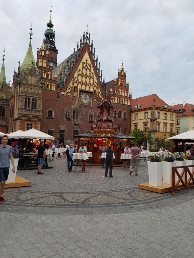 Rynek Apartment วรอตซวาฟ ภายนอก รูปภาพ
