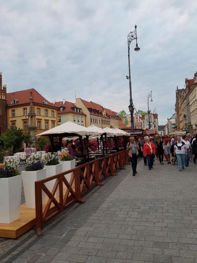 Rynek Apartment วรอตซวาฟ ภายนอก รูปภาพ